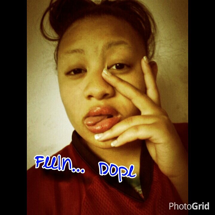 Yella boned, long hair, kewl as'f, pretty, got swag, 16, singer, choreographer for TABARHIE PRAIZERZ, waitn for the right person to come my way...