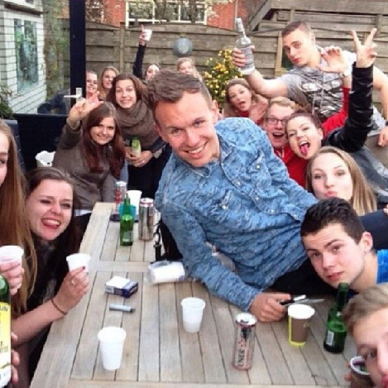 jelledto's profile picture. Student European Studies aan de Thorbecke Academie. Cambuursupporter.