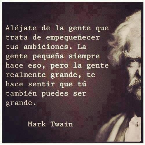 Católico. Vida, libertad, bien común y justicia social. Amor y buen humor siempre. Para los rojos soy facha, fundamentalista y fanático. Paso. Soy feliz.