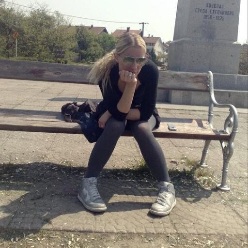 Evo ne znam, majke mi