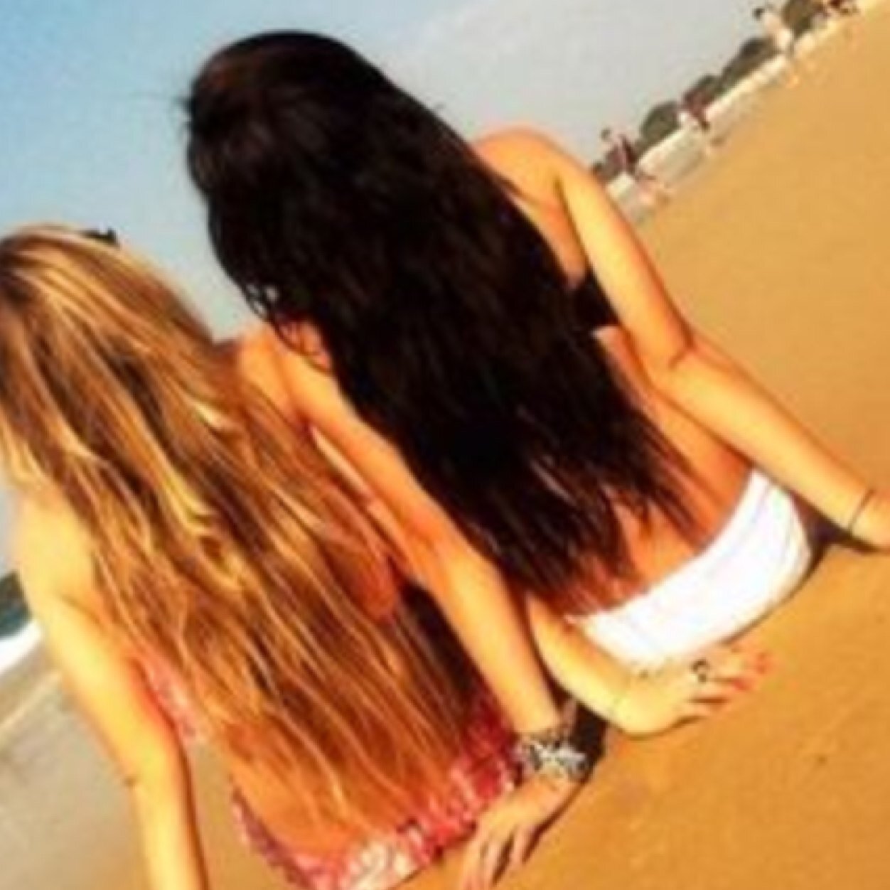 Being Different Is Okay. Dont Let Anyone Tell You Its Not! | Im A Magcon Girl Judge ;) | Follow My Personal @sarryyboo