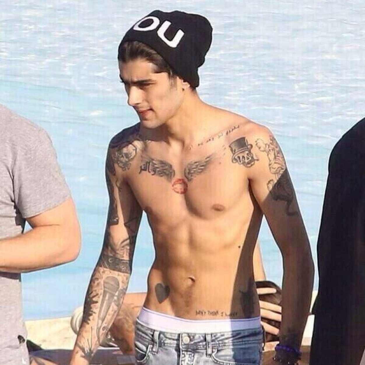 Saved acc pls follow @kroketziall bye