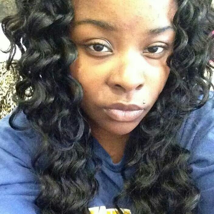 engaged stay to myself 3kids really dnt have no friends i really dnt fuck wit bitches like tht tho ✌