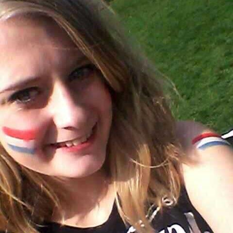 Directioner and bravior for life!  i love my Friends!!!