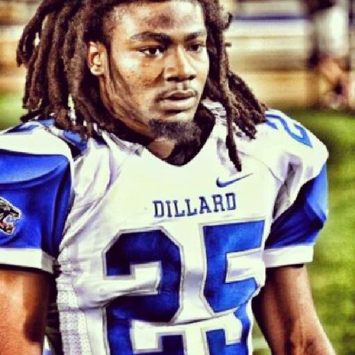 FAMILY FOOTBALL MONEYLIFE SCHOOL D1-FOOTBALL 3.8GPA Mr dillard
http://t.co/x29BWVJhXo