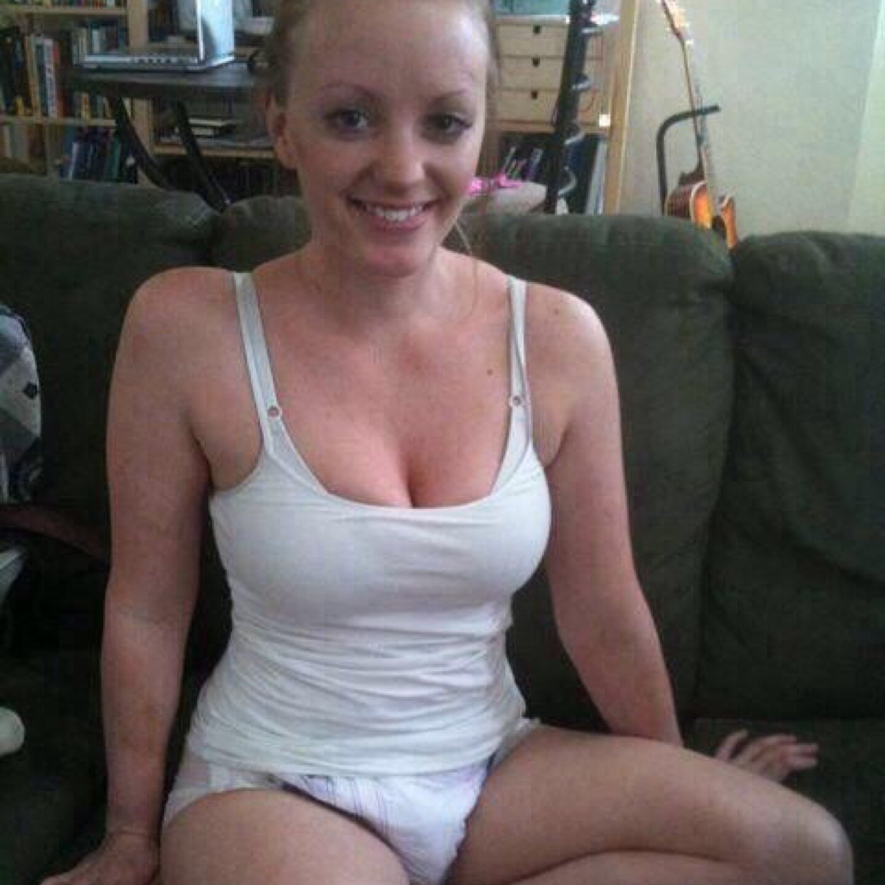 lesbian in wet panties Lesbian in wet panties