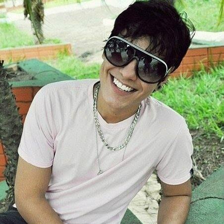Aqui comigo safado nao se atravesa ♪   Eu preciso dizer você faz muita falta ♫ @Its_Fanny ♥