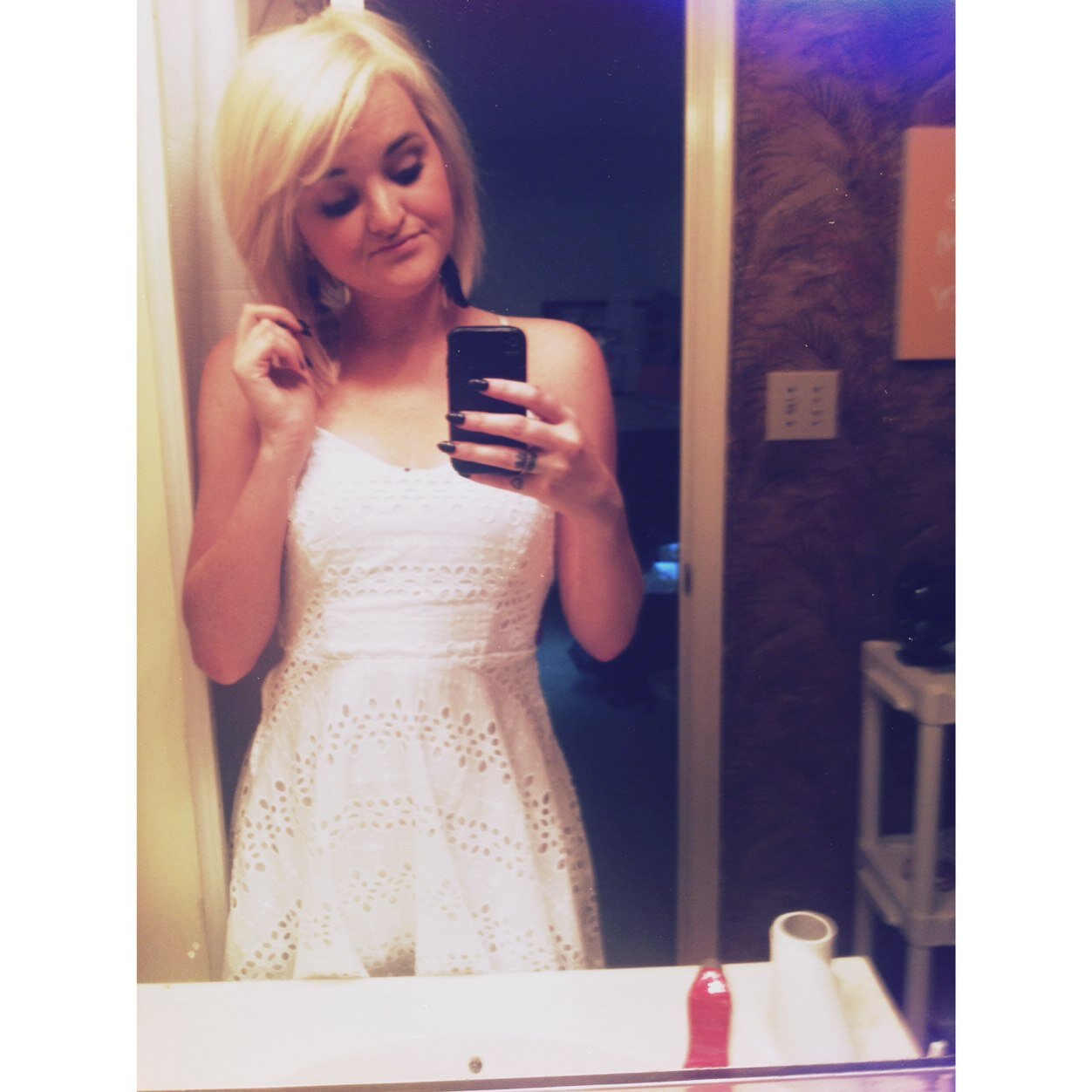 taylorlwiggins's profile picture. 21. NC. Stylist ✂️.