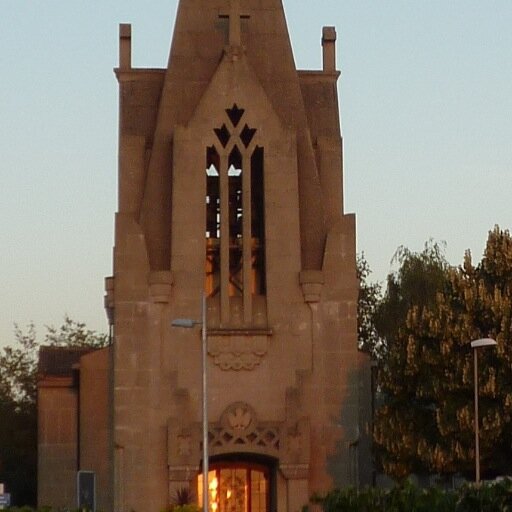 CarillondePully's profile picture. L’association des Amis du Carillon de Chantemerle organise des concerts pour animer le beau carillon de Pully de 24 cloches.