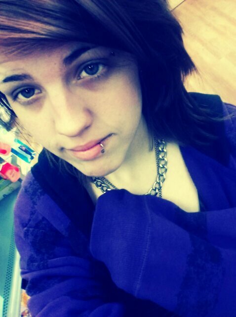 I love to sing and play guitar!!