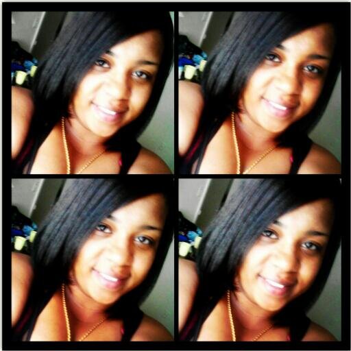 imaBarbieKiller's profile picture. 22, $$$ is thee Motivee ! #TeamMommy :D #TeamCountryGirl #TeamPrettyFace #TeamBrownSkin #TeamKAMDEN LEBRON FANATIC!!  Juss #FWM