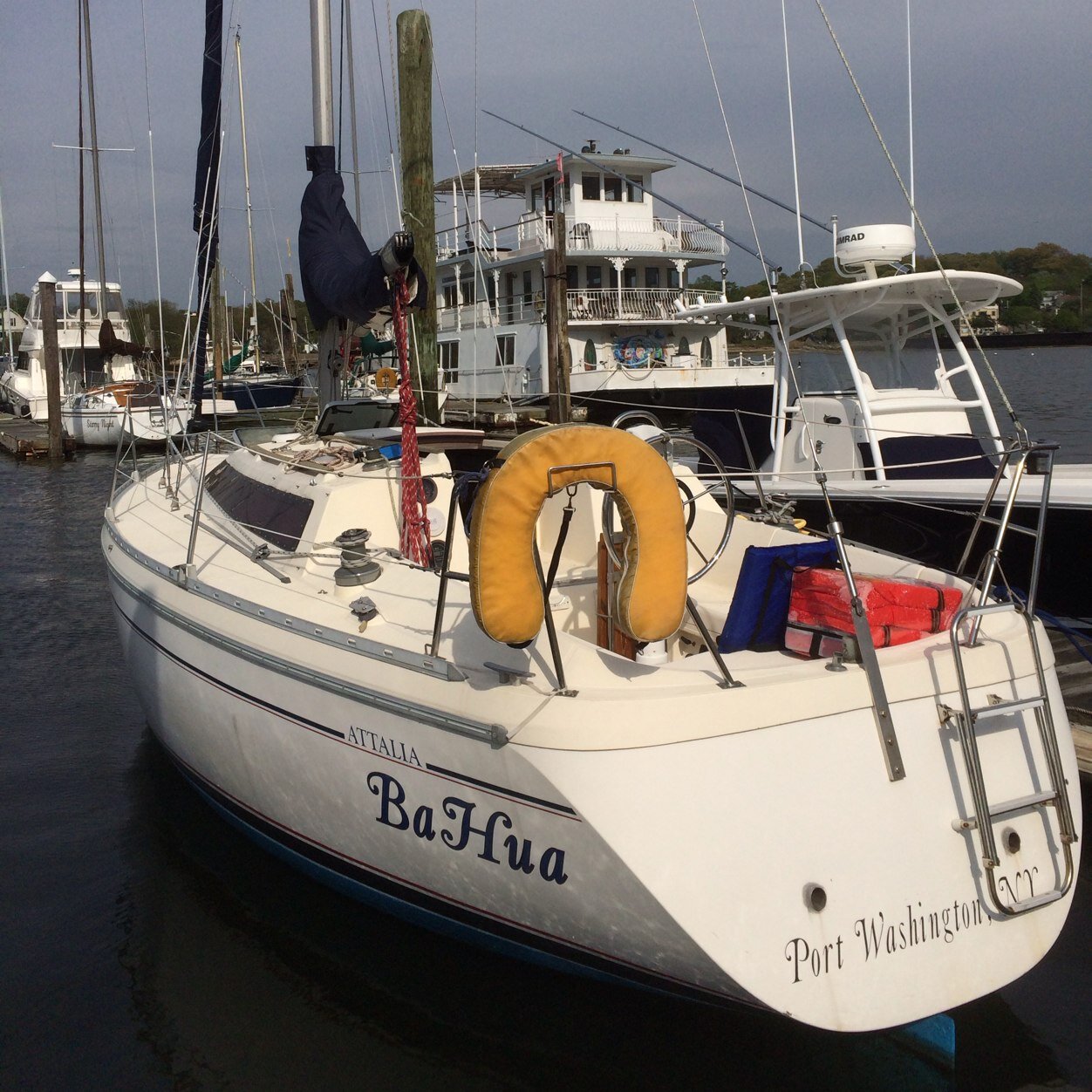 Model: Jeanneau Attalia YOB: 1986 LOA: 31'10 Beam: 10'6 Draft: 5'9 Displacement: 7496 lbs