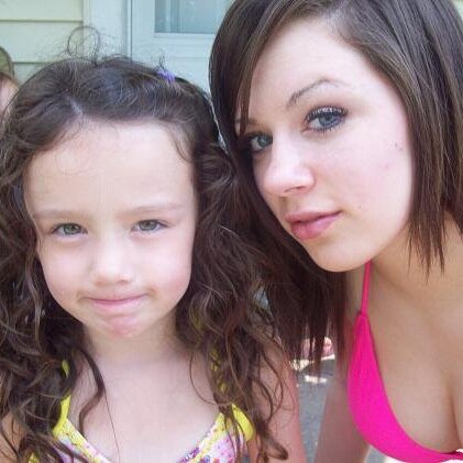 Single Mother of a girl age 4, believe in spanking and being firm. Nothing illegal just SPANKING, not abuse. Like meeting other parents.