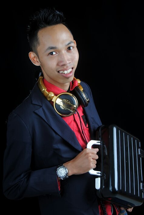 Mananger Operasional Putra KalBar | Disc Jockey |@EDM_WestBorneo™ CP: 081257503105 | MY PIN 54967339