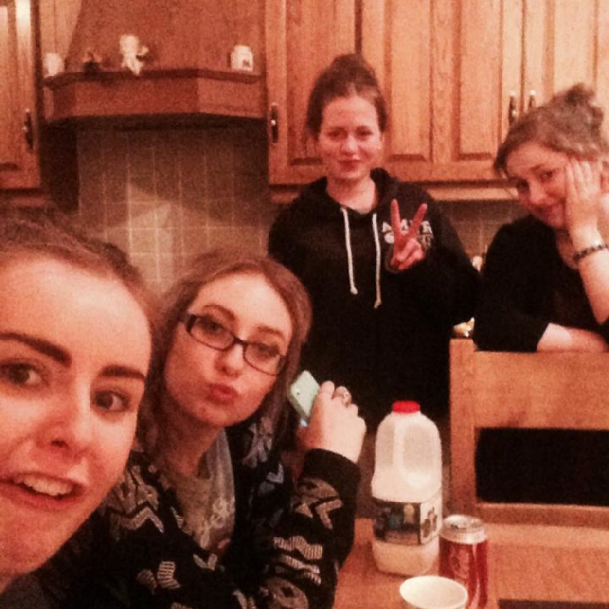 CiaraJohnson_'s profile picture. Blackrock native. Cat h8r. Luv Cheese (parmesan). #rihannanavy. Seeing someone :P Saw David Beckham 13/2/09 in Galway #NeverForgetYourPast