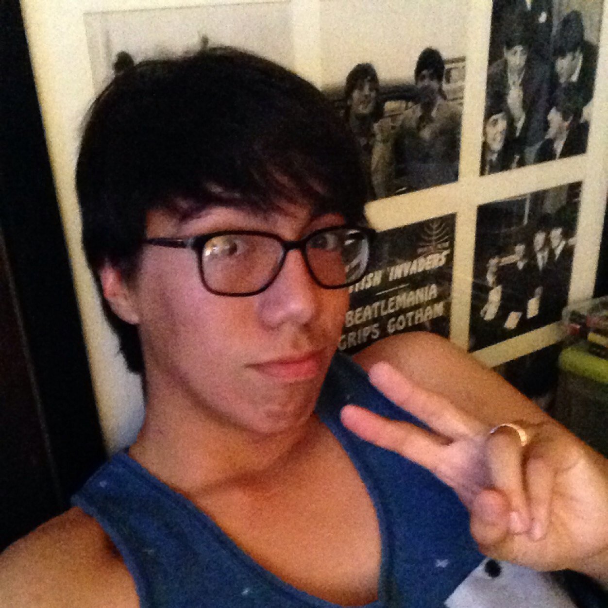 Gamer,musician Starbucks is life, #1 Beatles fan, Battlefield 4 is life (valut101boy) PS4 PS3 PC https://t.co/2Hqq5eTdRi