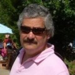 Un luchador contra la injusticia, la traición y deslealtad de los gobiernos y legisladores y de los medios informativos que ocultan la verdad a las personas.