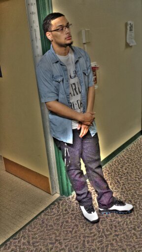 #TeamPisces #TopFlight #Sneakerhead Forget my info get to know me !