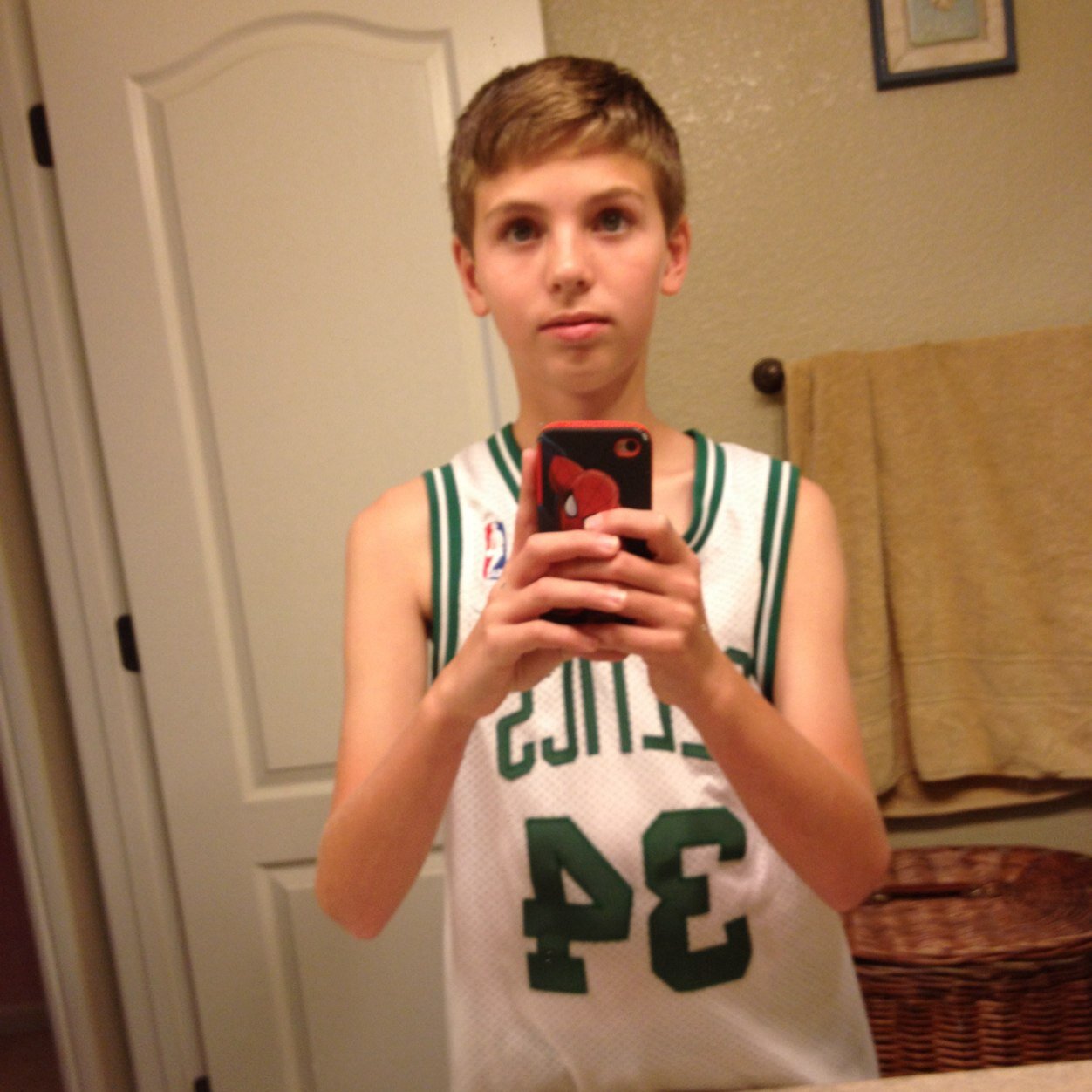 KonnorTomasini's profile picture. Want A Cookie~ Your MoM