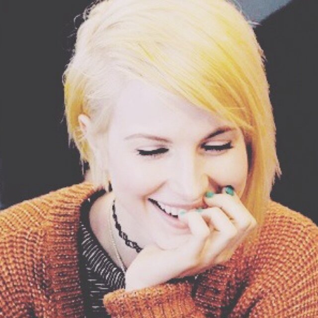 ItsyelyahSCC's profile picture. Hayley from paramore..................... Stay punk. 
{Got my band and a light that won't go out.}