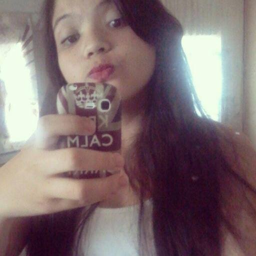 I wanna be with you
I wanna feel your love
I wanna lay beside you
I cannot hide this even though I tr ♫