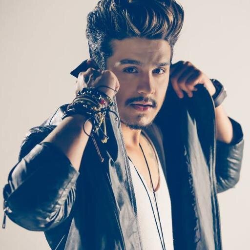 Hoje eu sei que a única diferença entre sonho e realidade,está na fé que eu coloco em mim mesma. FC do cantor Luan Santana moderado por Letícia Rosa