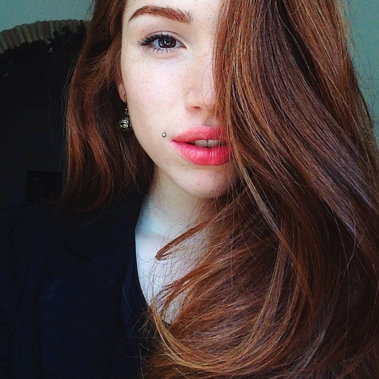 Hi, i'm Alex.
