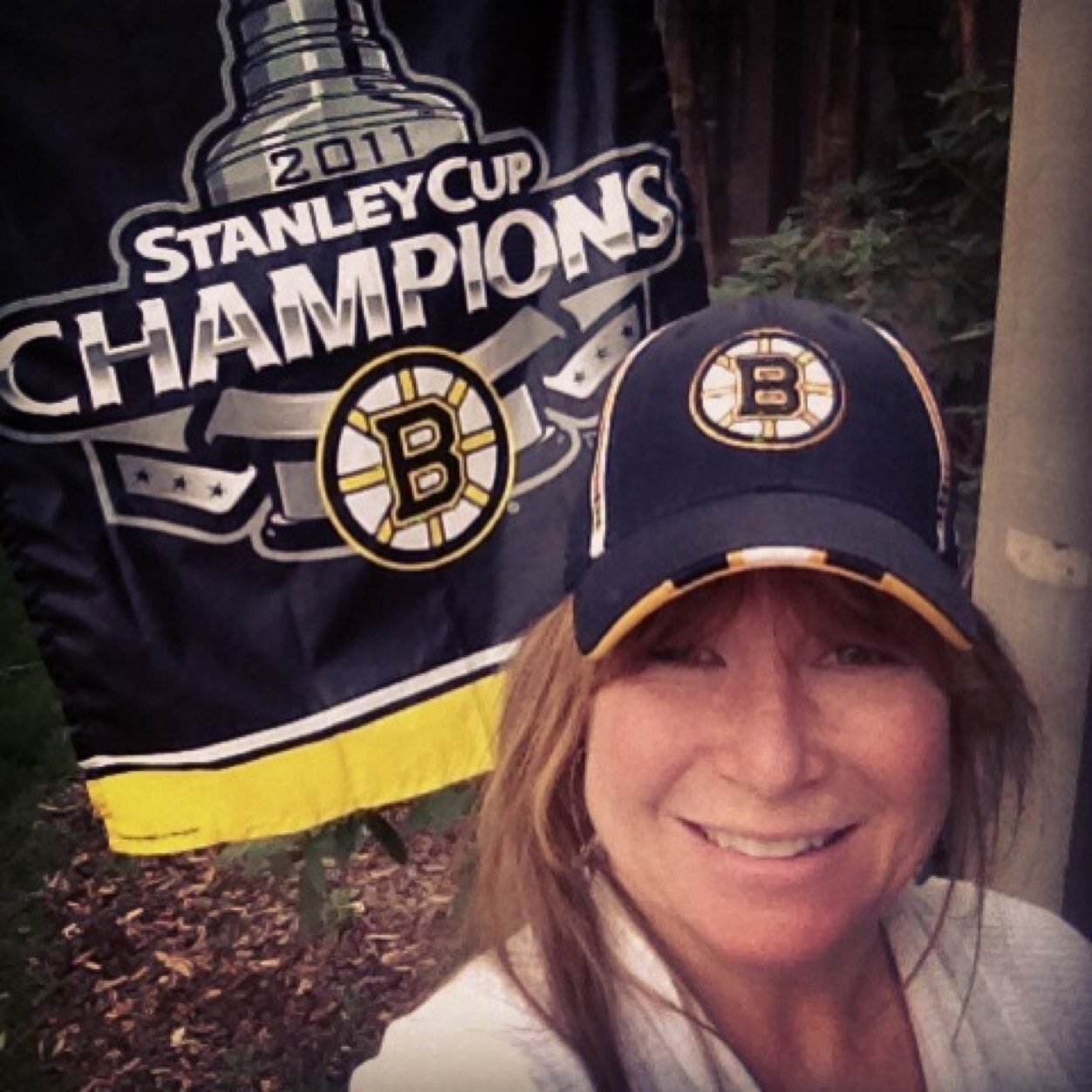 Proud mom,Lives on Thunder Road! Boston Sports Fan, Lover of furry creatures, Writer, Realtor, Triumph terror of the road, Happiest on bike or by lake, or both!