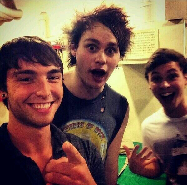 THANK YOU #TeamInspire 
 [1D,Blunt,E3,5SOS]{EsneBeltza&Betagarri} SWS (LaPegatina&BongoBotrako) 
 Theatre, Music, Respostery and Books