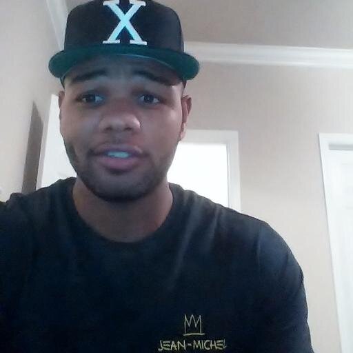 FlyThoughts_'s profile picture. LSU Alumnus.