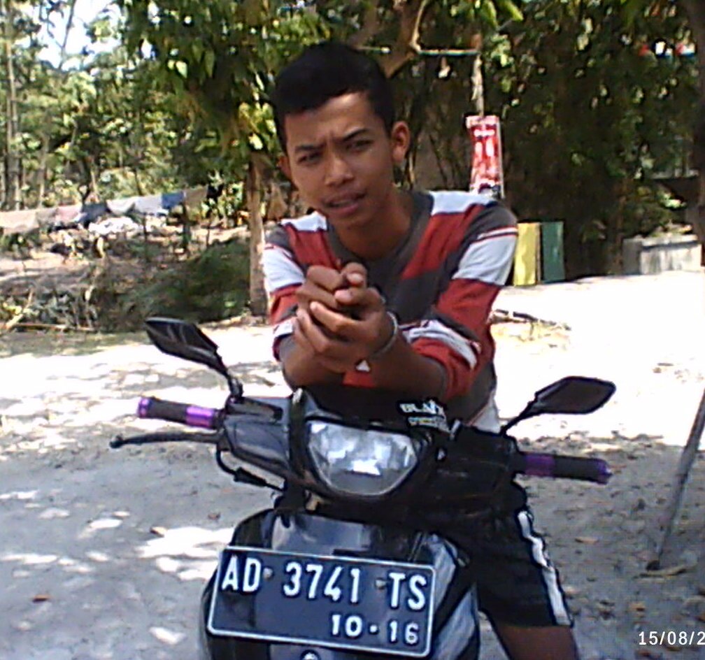 hidup berawal dari B dan berakhir dgn D

B(brith)'lahir,.
D(Dead)'mati,.

Tapi dinantara B dan D ada C (choice)'pilihan..