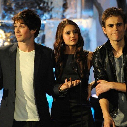 Quando as pessoas vêem bondade, elas esperam bondade. E eu não quero viver sob as expectativas de ninguém. -Damon Salvatore