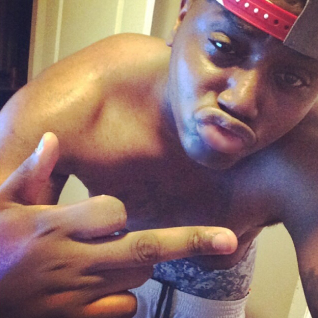 Juss a guy trynna get noticed