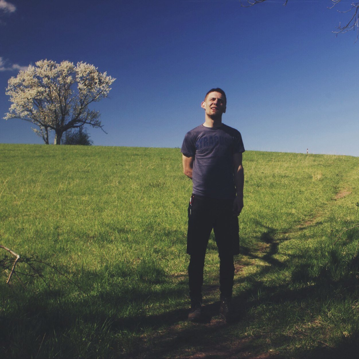 Surfeoo's profile picture. Competitive_Film_Photo_Editor_Explorer_ 
Surfeo