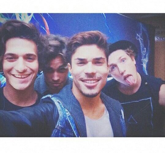 Grupo de fãs loucas por P9.  Since : 10/05/2014
