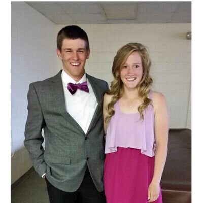 libby_hansen's profile picture. Just living the the Valley and trying to worship God with all I am.