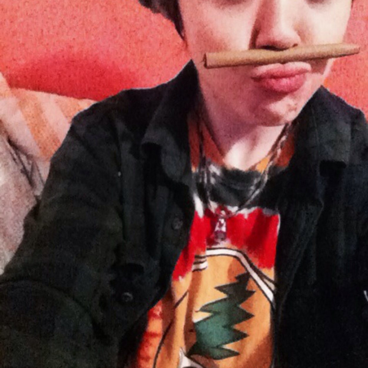 my avi is actually me. I'm from ohio unfortunately, so I do drugs to keep things interesting. /stay high babes/