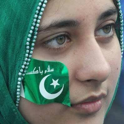 wO ApnaY FaiDaY Ki KHaTir PHir Aa MilaY Hum SeY+ + Hum NaDan SamJhY K HuMari DuaOn Main ASar Ho GeYa + Follow @MaryimPoet SenD 40404