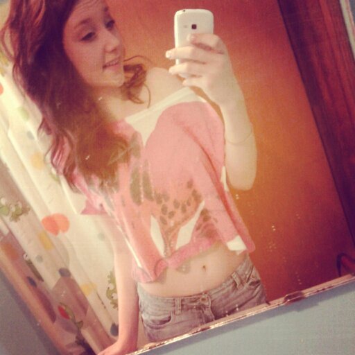 im sam, 17♥ follow me.