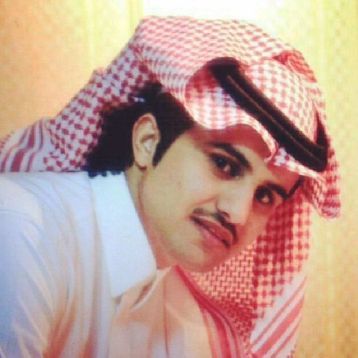 كل يوم تزيد قناعتي اكثر بان العقل لاعلاقة له بالسن آطلآقاً ...