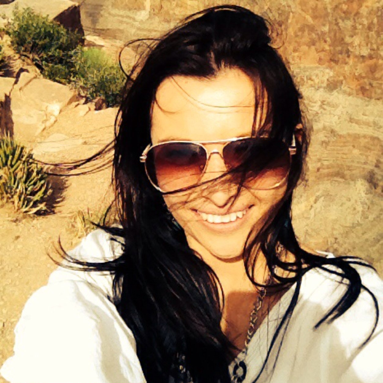 Aprendiendo a vivir al 100%. Improving every day! #viewsaremyown Instagram: Juliet@