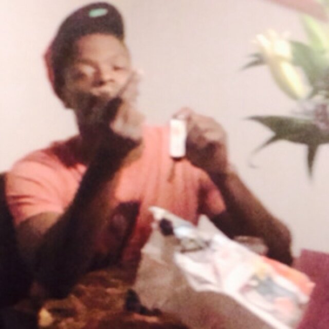 DwnGoesFraser's profile picture. 