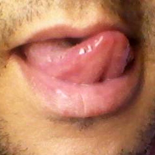 Soy un hombre sencillo... Conóceme y compruébalo. :)