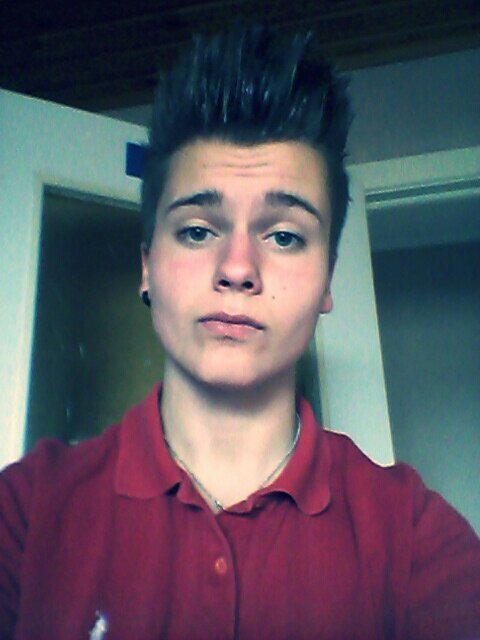 ifaayn09's profile picture. PSN/PS3 : iFaayn, Fifa14, COD. #4124