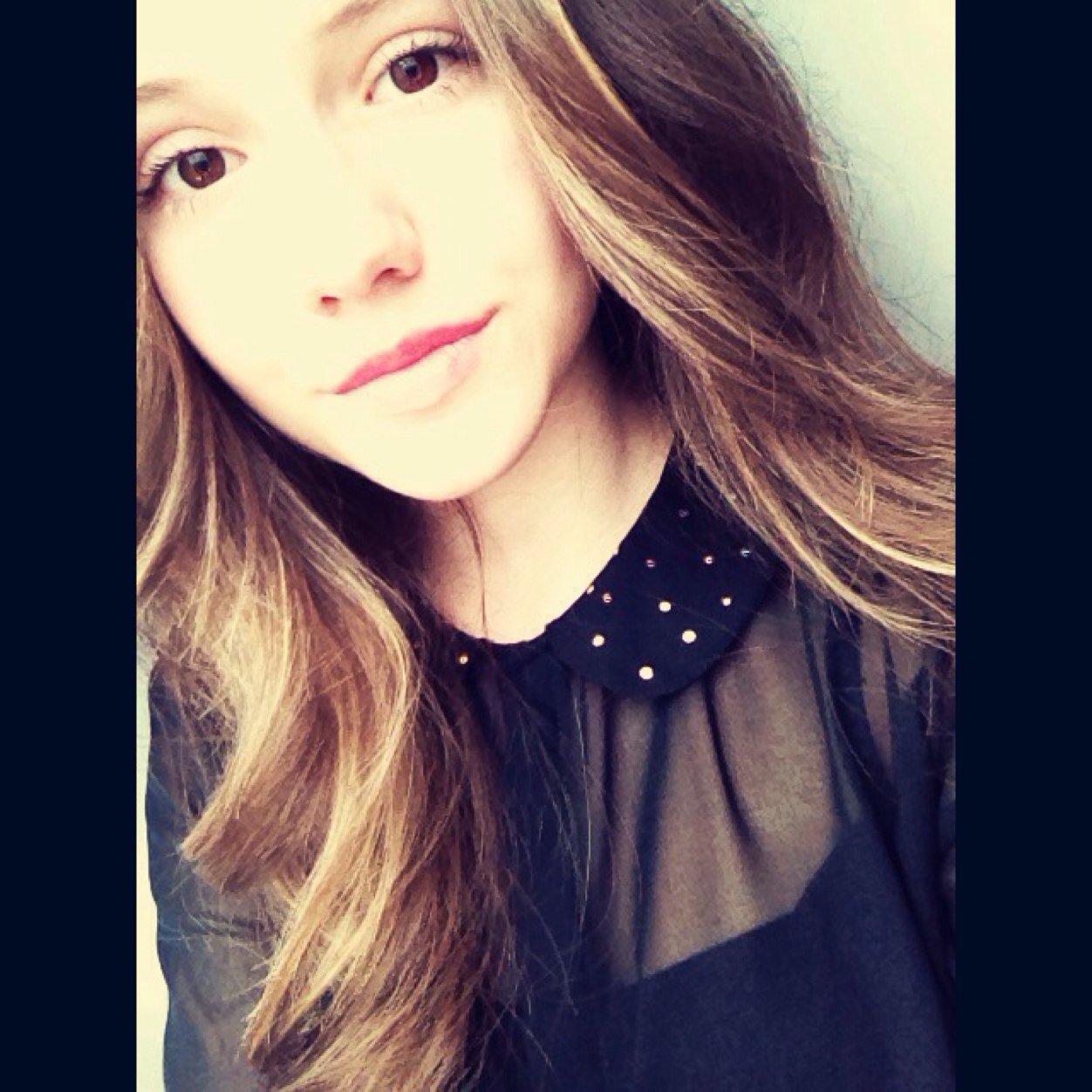 Hi there❤️ You can follow me, I don't bite:] Instagram: zsanineuvirt Tumblr: http://t.co/v59mvID3EO