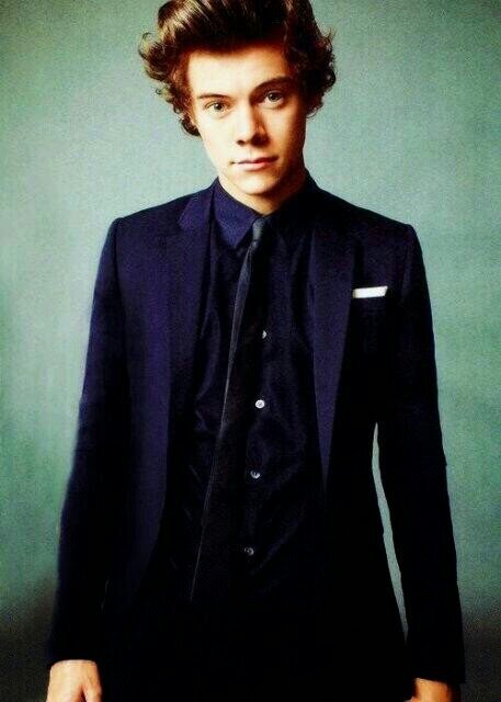 A pilot? An engineer? A shopkeeper? Nope. A DIRECTIONER!