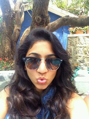 Dog Lover ♥! *Dreamer* SRK obsessed.. Workaholic! Now Leasing! Always Smiling☺Rise like the Phoenix!☆
