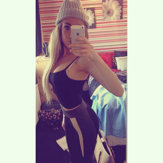 Newcastle, follow me, teen