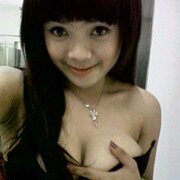 Aku cuma butuh kepuasan dan perhatianmu tiap malam, bukan yg lain