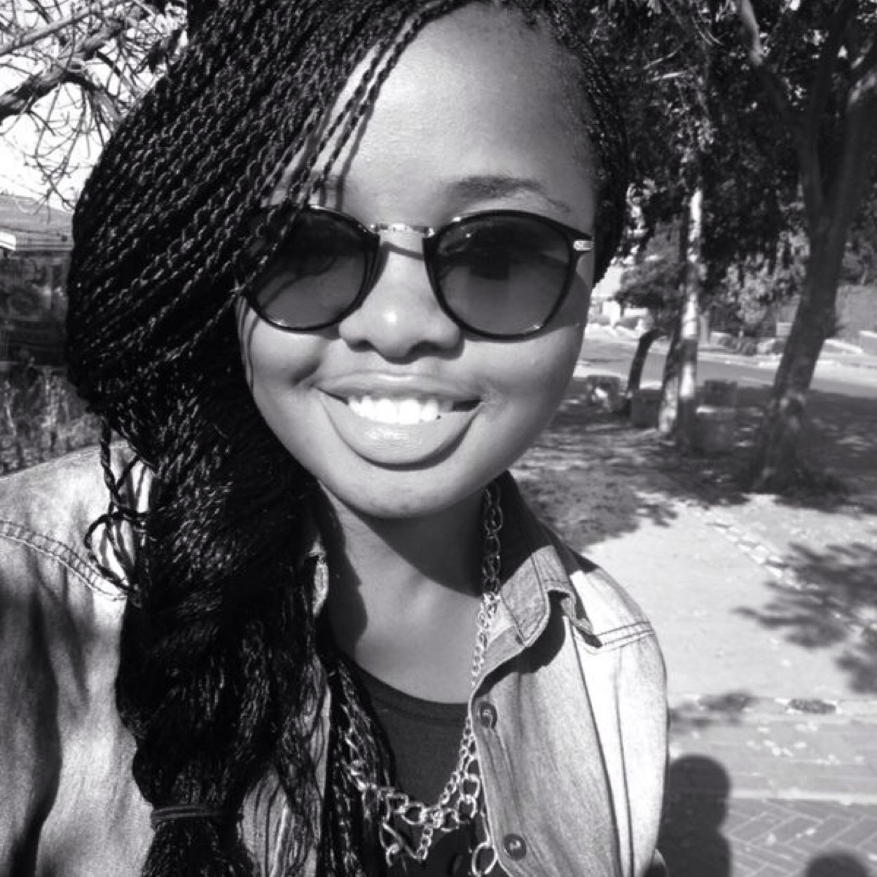 I'm an indoor person,bit shy, loves to laugh..love shopping.